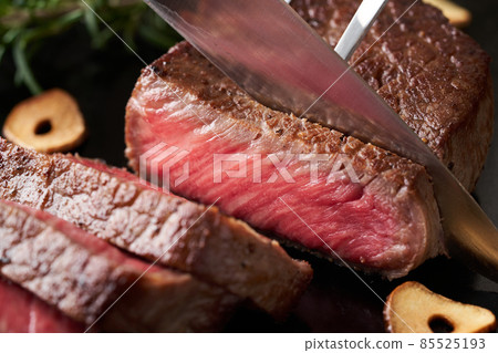 切國產和牛牛大腿牛排 切國產和牛牛大腿牛排 85525193