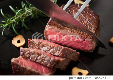 切國產和牛牛大腿牛排 切國產和牛牛大腿牛排 85525198