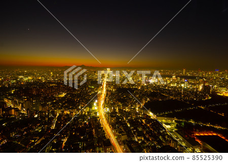 東京夜景澀谷 2021 年 12 月 85525390