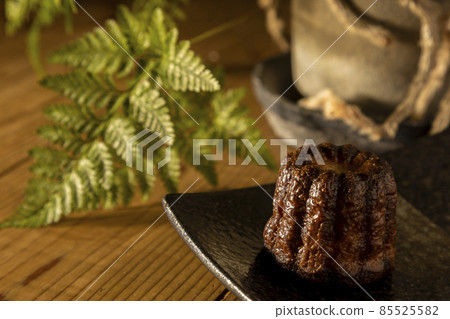 Canelé that looks delicious Canelé that looks delicious 85525582
