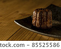 Canelé that looks delicious 85525586