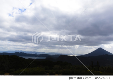 Kaimondake in the rain clouds 85528025