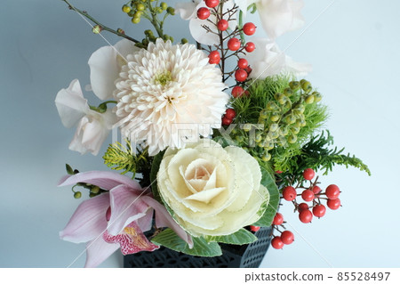 新年別緻的插花(向上生動) 新年別緻的插花(向上生動) 85528497