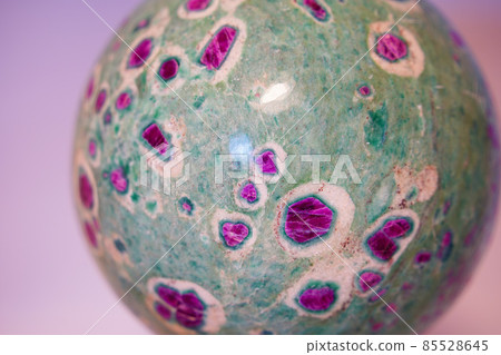 Ruby in Zoisite Zoisite Ruby 85528645