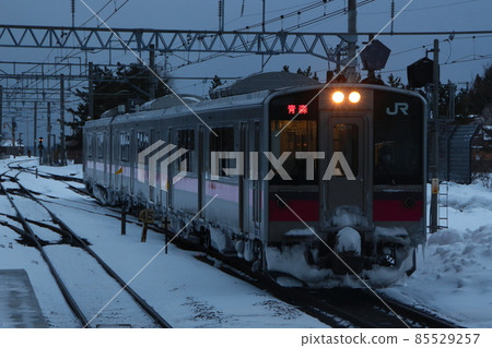 Winter Tsugaru Line Series 701 (Aomori ⇔ Kanita) Winter Tsugaru Line Series 701 (Aomori ⇔ Kanita) 85529257