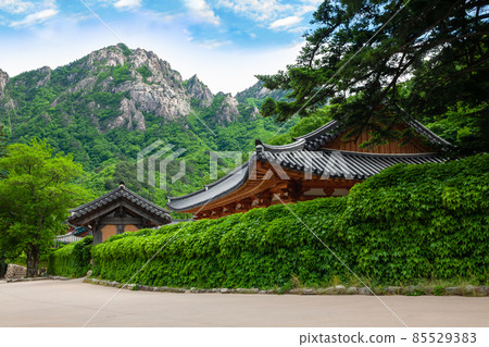 Jipseonbong Peak, Sinheungsa Temple, Seoraksan Mountain, Gangwon-do Jipseonbong Peak, Sinheungsa Temple, Seoraksan Mountain, Gangwon-do 85529383