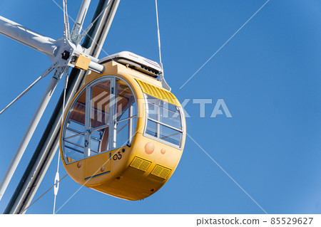 Ferris wheel close-up 85529627