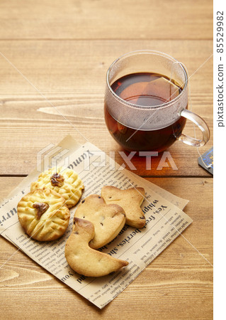 自製餅乾和茶 自製餅乾和茶 85529982