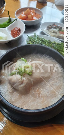 Samgyetang 85530815
