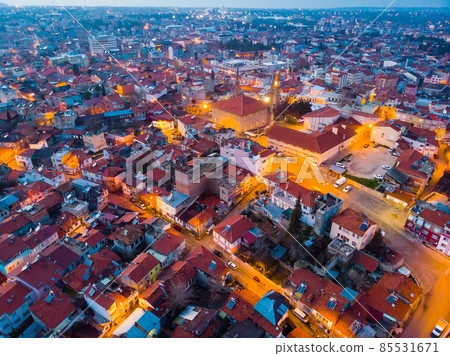 Residential districts of Burdur and Great Mosque on winter evening 85531671