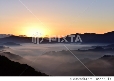 野坂川村的雲海 85534913