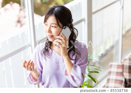 淺談智能手機的女人 85538736