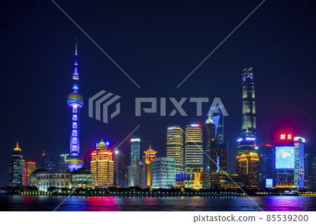 View from the Bund, the night view of Shanghai Pudong Luger Zui (Pudong, Lujiazui) View from the Bund, the night view of Shanghai Pudong Luger Zui (Pudong, Lujiazui) 85539200