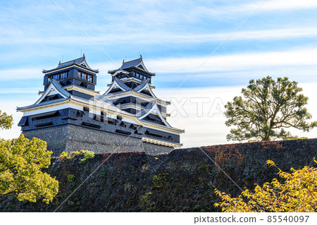 從熊本縣熊本市加藤神社看到的秋季熊本城復原圖 從熊本縣熊本市加藤神社看到的秋季熊本城復原圖 85540097