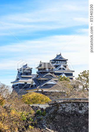 秋季修復的熊本城和修復前的牛島砲塔 熊本縣熊本市 85540100