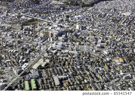 從千葉市若葉區役所上空俯瞰津賀站方向 從千葉市若葉區役所上空俯瞰津賀站方向 85541547