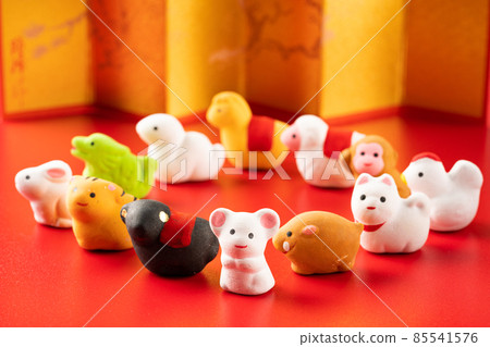 An ornament of the zodiac 85541576