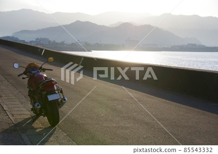 Touring at MOTOGUZZI Seaside view Touring at MOTOGUZZI Seaside view 85543332
