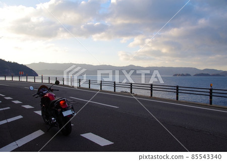 Touring at MOTOGUZZI Seaside view Touring at MOTOGUZZI Seaside view 85543340