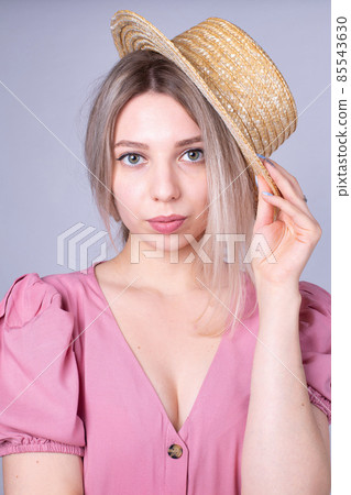 Young white european woman on grey 85543630