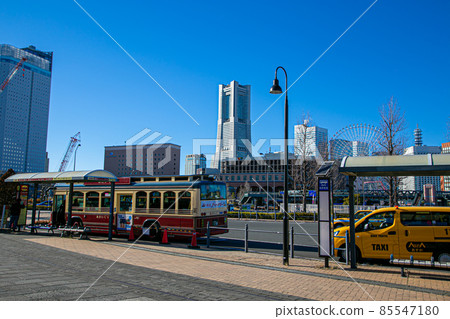 Yokohama Municipal Bus at Red Brick Park Yokohama Municipal Bus at Red Brick Park 85547180