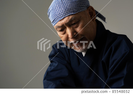 Craftsman carpenter Kanna senior man 85548032