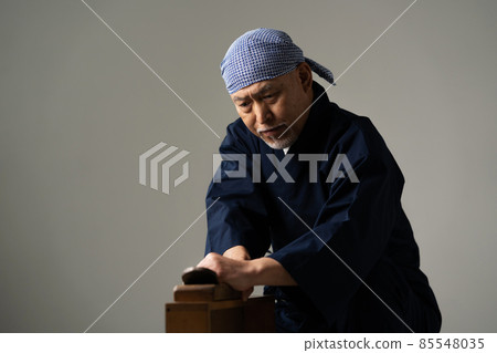 Craftsman carpenter Kanna senior man Craftsman carpenter Kanna senior man 85548035
