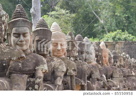 Goddess statue of Angkor Thom Namdaemun 85550958