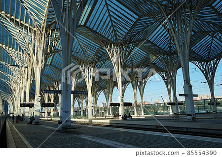 里斯本火車站的早晨 里斯本火車站的早晨 85554390