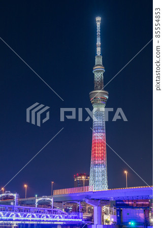 “東京”東京晴空塔 以“日之丸”為形象的特別照明 85554853