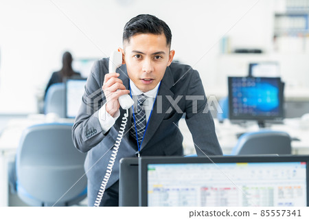 企業商人人辦公室 85557341