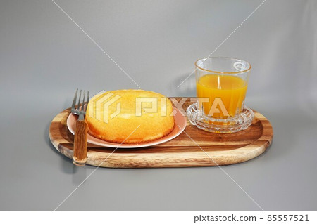Castella and juice. Castella and juice. 85557521