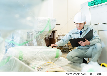 商業建築建設房地產商人男子 85558070