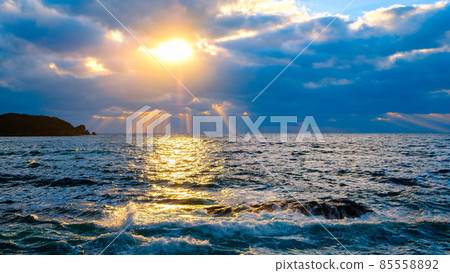 The seaside at dusk The seaside at dusk 85558892