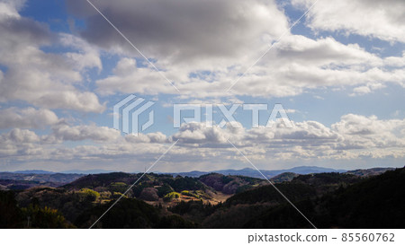 天空和山脈 天空和山脈 85560762