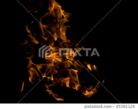 Shimmering fire and flame "Japanese style image" (Kyoto) Shimmering fire and flame "Japanese style image" (Kyoto) 85562128