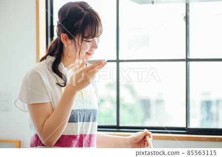 女性品嚐(品嚐/美味) 女性品嚐(品嚐/美味) 85563115