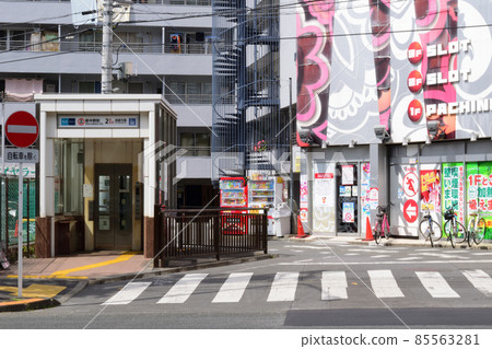 新中野站 M05 4 號電梯出入口 85563281