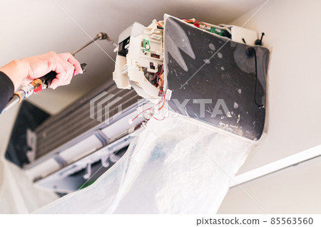 Air conditioner cleaning cleaning service [image of general cleaning] 85563560