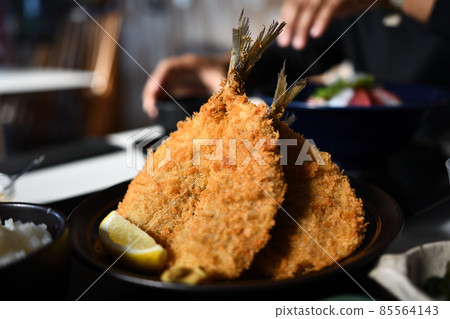 竹莢魚飛 85564143