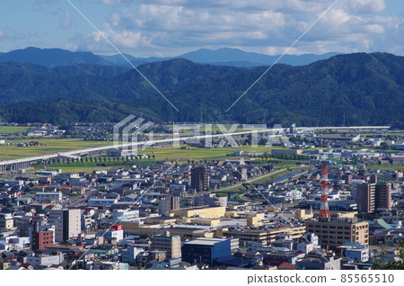 View of southeastern Fukui City from Hachimanyama Observatory in Fukui City 85565510