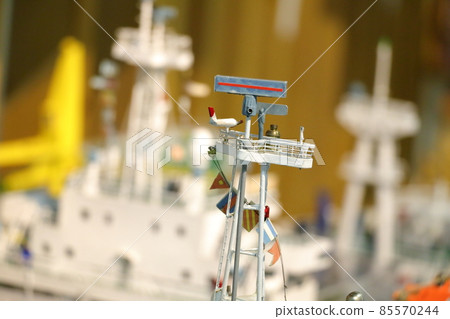 Ship model 85570244