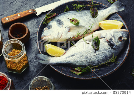 Dorado is a healthy and tasty fish. 85570914