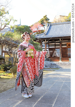 Pre-adult shooting Japanese woman in furisode location shooting in Japanese location Pre-adult shooting Japanese woman in furisode location shooting in Japanese location 85572214