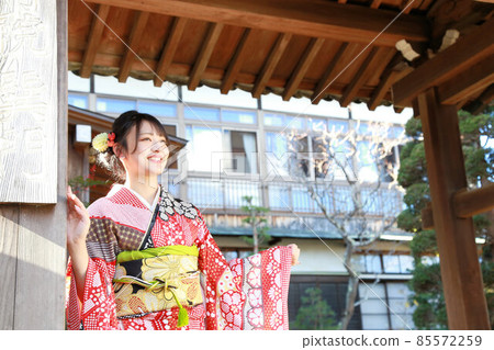 Pre-adult shooting Japanese woman in furisode location shooting in Japanese location Pre-adult shooting Japanese woman in furisode location shooting in Japanese location 85572259