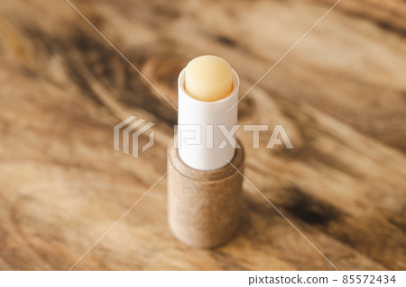 Medicinal lip natural lip balm image material Medicinal lip natural lip balm image material 85572434