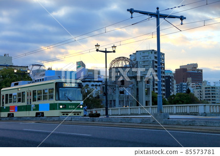 Atomic Bomb Dome and Aioi Bridge (Hiroshima City) 85573781
