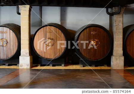 Sherry barrel Sherry barrel 85574164