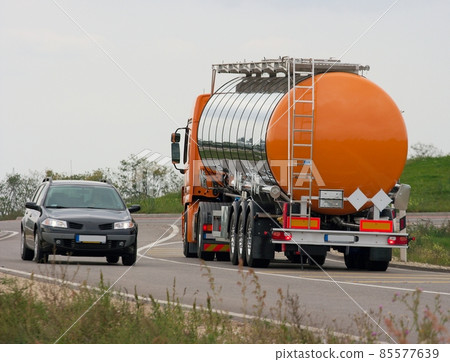 Truck 85577639