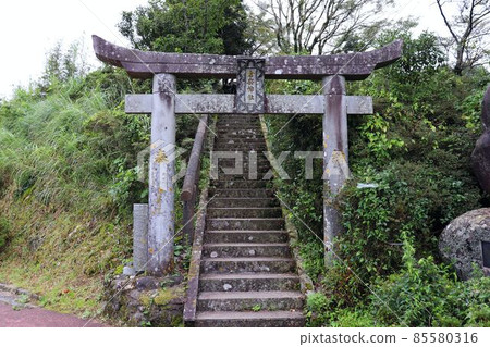 Amakusa City Kuratake Shrine 85580316